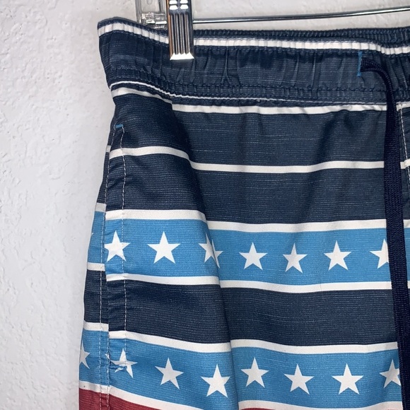 Trinity Collective American Flag Swim Trunks size Large - Picture 3 of 9